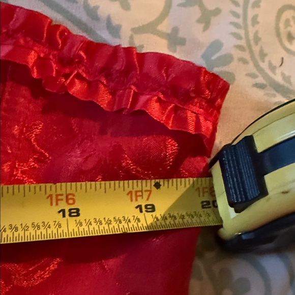 Black and red corset - Picture 8 of 9